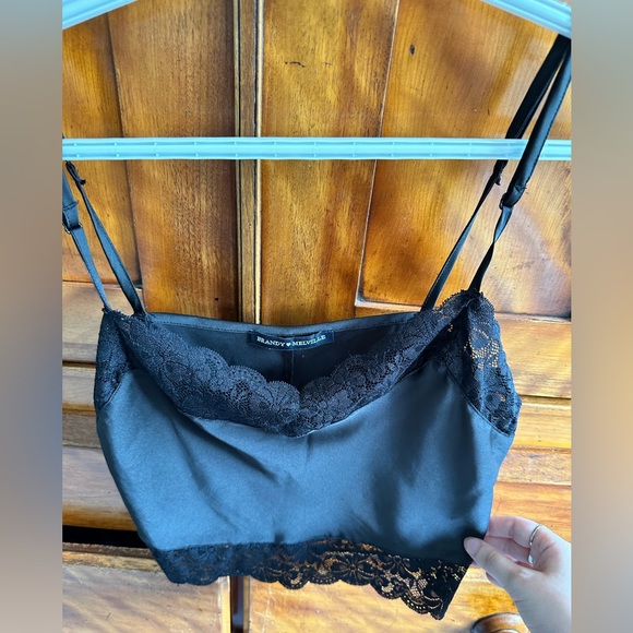 Brandy Melville cropped lace top - Picture 4 of 4